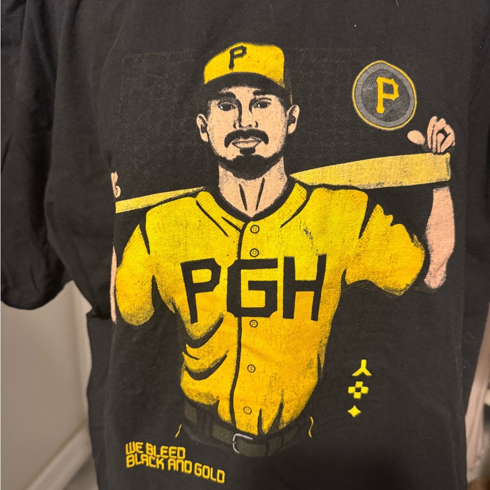 Final price Delta Black and Yellow Graphic Men's Tee